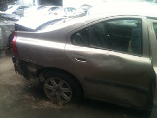 VOLVO S60 ÇIKMA SAĞ ARKA ÇAMURLUK